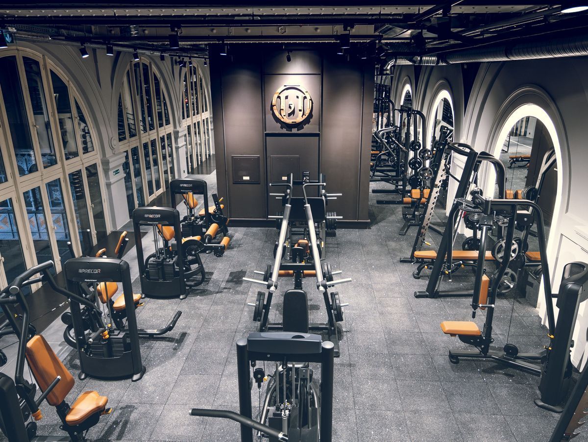 Salle de sport et remise en forme de 450 m² 